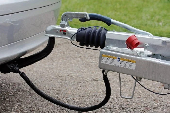 Auto Anhängerkupplung mit Anhänger