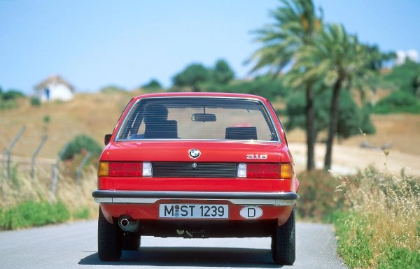 3er BMW E21