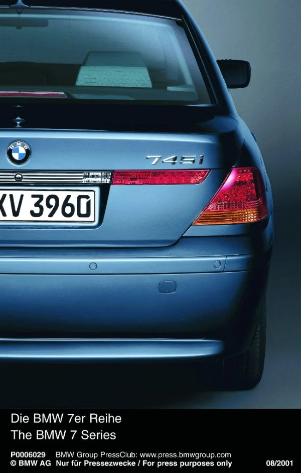 BMW 7 E65 Rückansicht der Hälfte des Fahrzeugs