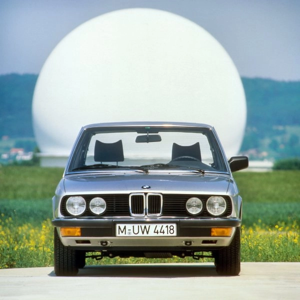 BMW E28