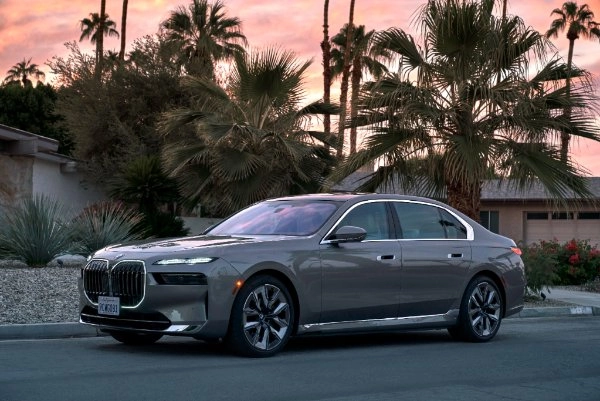 BMW i7 xDrive60 G70