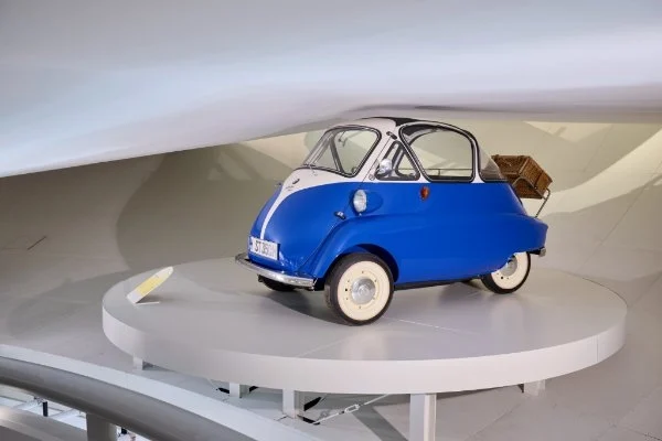 BMW Isetta in Blau