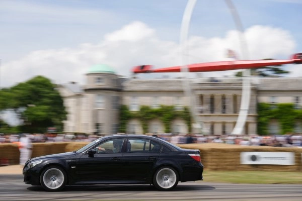 BMW M5 E60