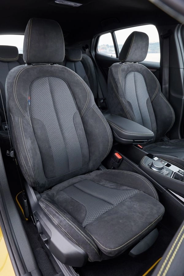 BMW X2 Alcantara Sitzbezug