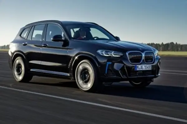 BMW iX3