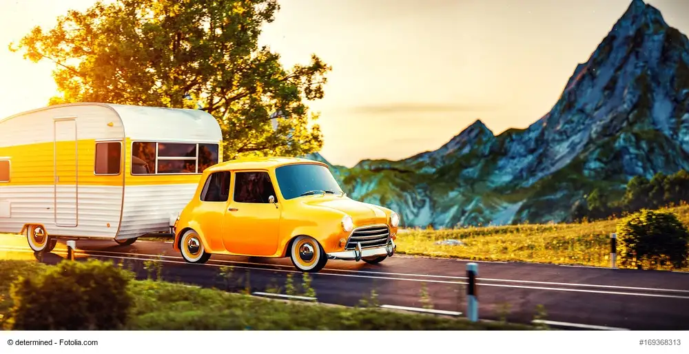 Reisen mit Wohnwagen für Beginner – Tipps für den ersten Urlaub mit Wohnwagenanhänger