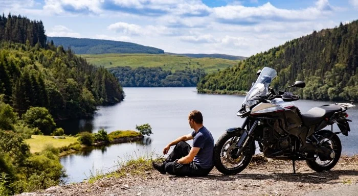 Motorradfahrer Pause