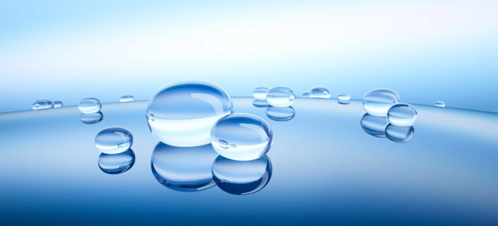 Wassertropfen haben den Lotuseffekt auf einer Nanoversieglung