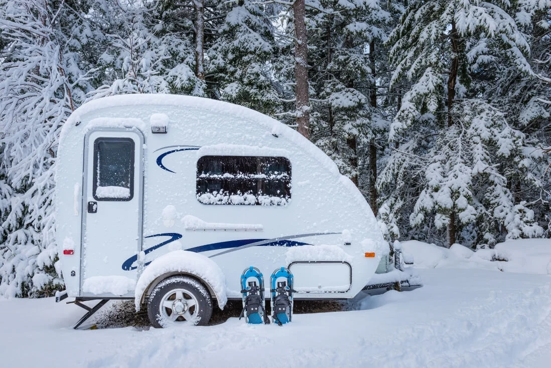 Tipps zum Wohnwagen-Camping im Winter