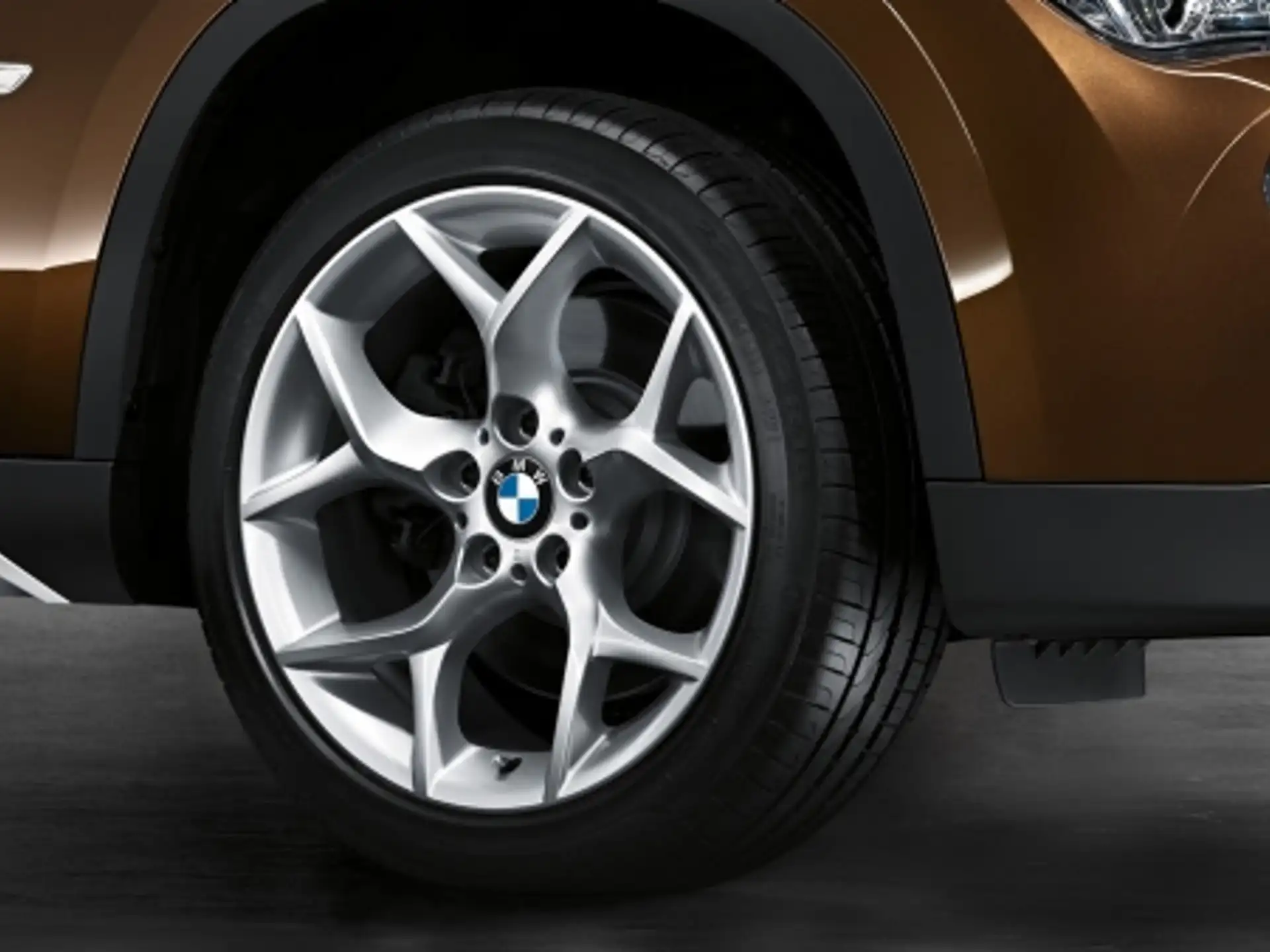 BMW Alufelge Y-Speiche 322 silber 9Jx18 ET41 X1 E84