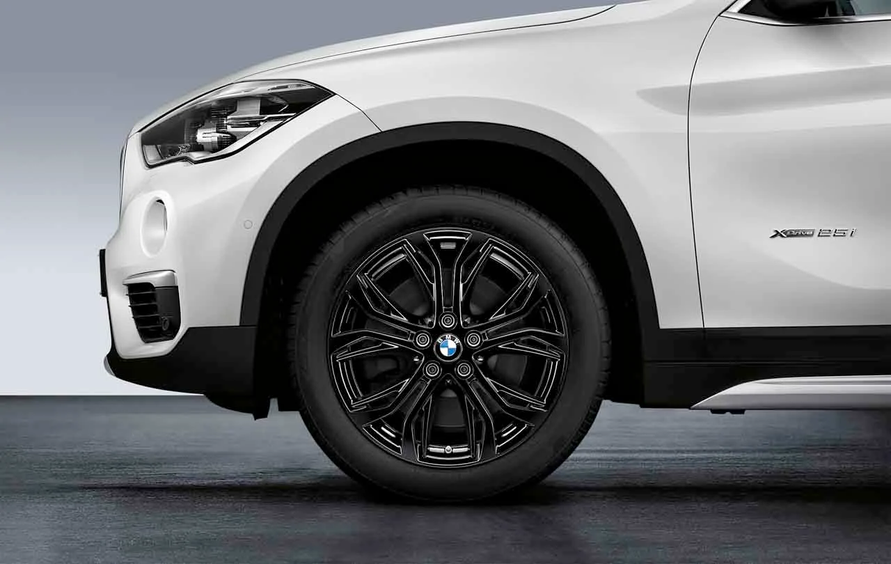 BMW Winterkompletträder Y-Speiche 566 jet black uni 18 Zoll RDCi X1 F48 X2 F39 Pirelli