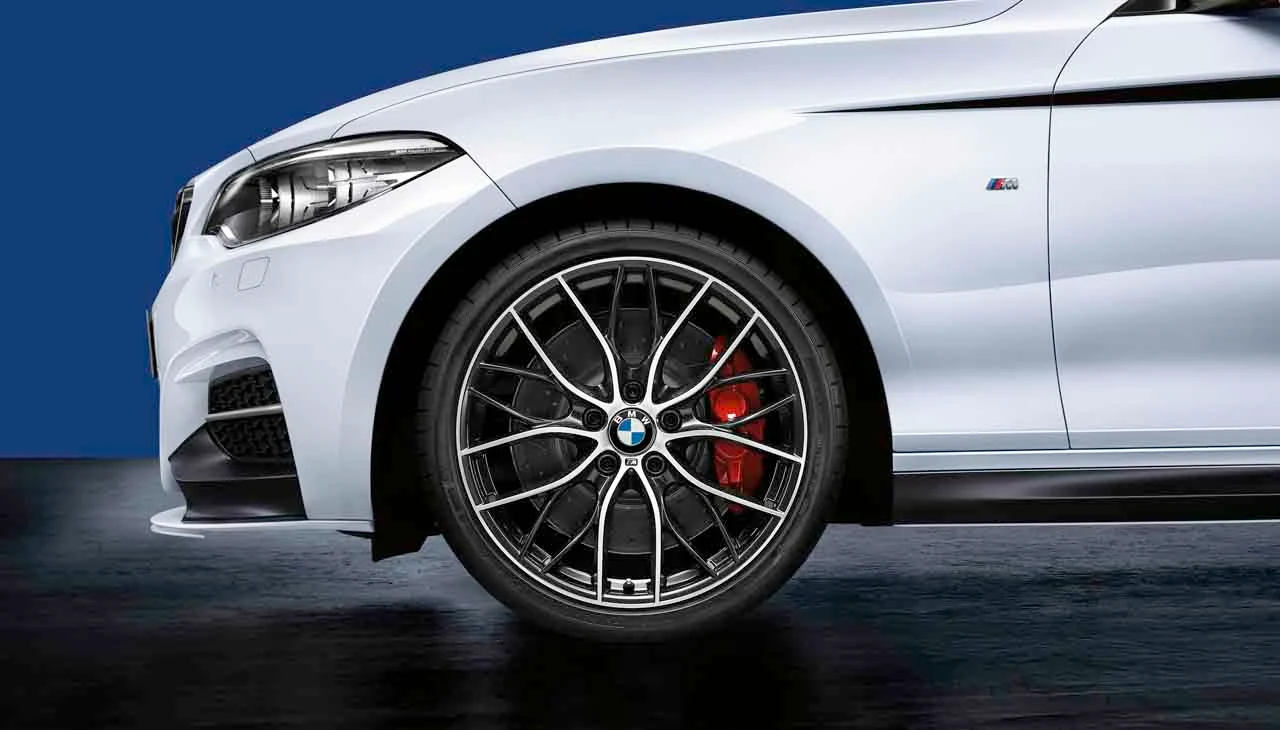 BMW Sommerkompletträder M Performance Doppelspeiche 405 bicolor (orbitgrey / glanzgedreht) 19 Zoll RDCi 1er F20 F21 2er F22 F23 Pirelli (Mischbereifung)