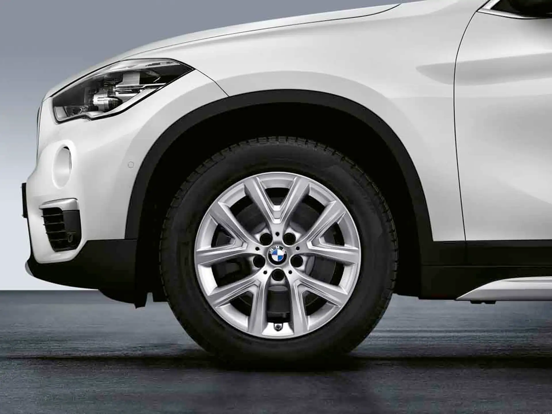 BMW Winterkompletträder Y-Speiche 574 reflex silber 17 Zoll RDCi X1 F48 X2 F39 Pirelli