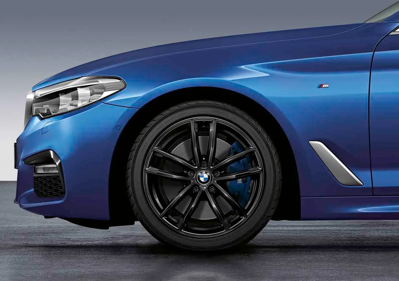 BMW Winterkompletträder M Doppelspeiche 662M jack black uni 18 Zoll RDCi 5er G30 G31 Goodyear 