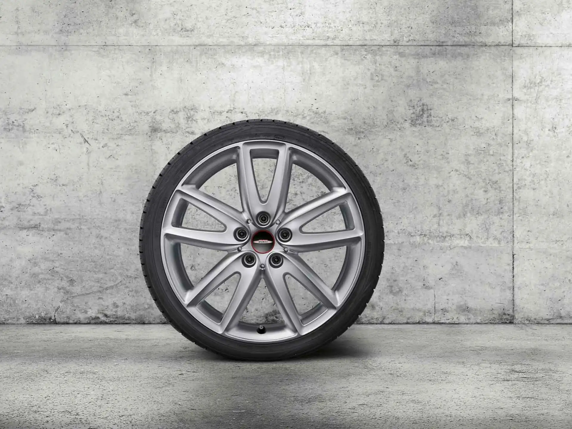MINI Winterkompletträder JCW Grip Spoke 815 bright silver metallic 18 Zoll RDCi Clubman F54 Pirelli
