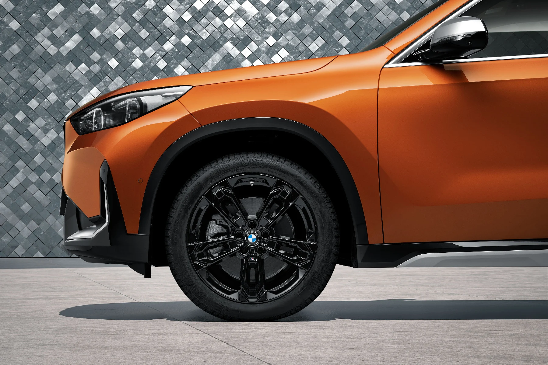 BMW Alufelge M Doppelspeiche 871 jet black uni 8Jx19 ET46 X1 U11 X2 U10