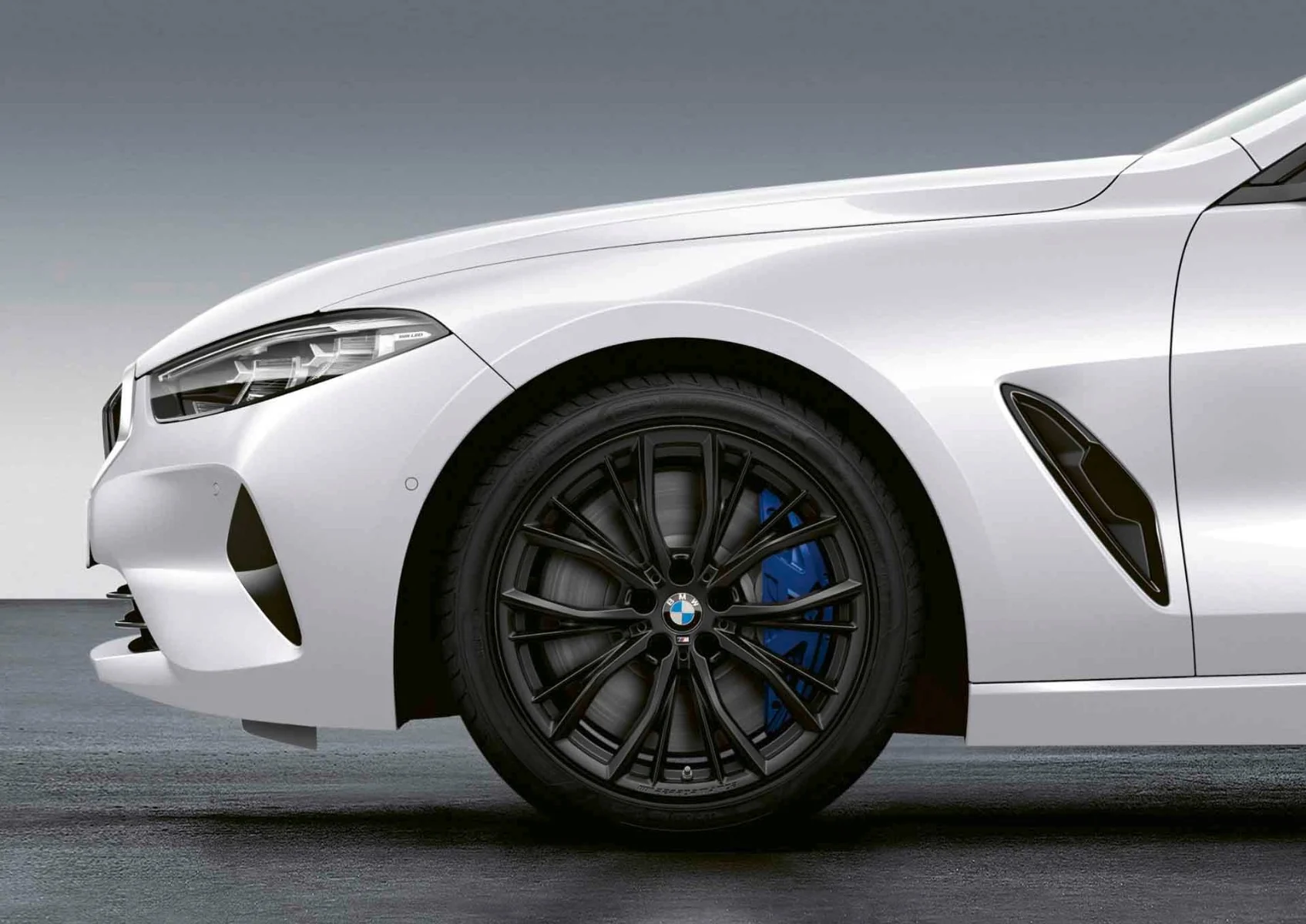BMW Winterkompletträder M Performance Doppelspeiche 786M jet black matt 19 Zoll RDCi 8er G14 G15 G16 Pirelli