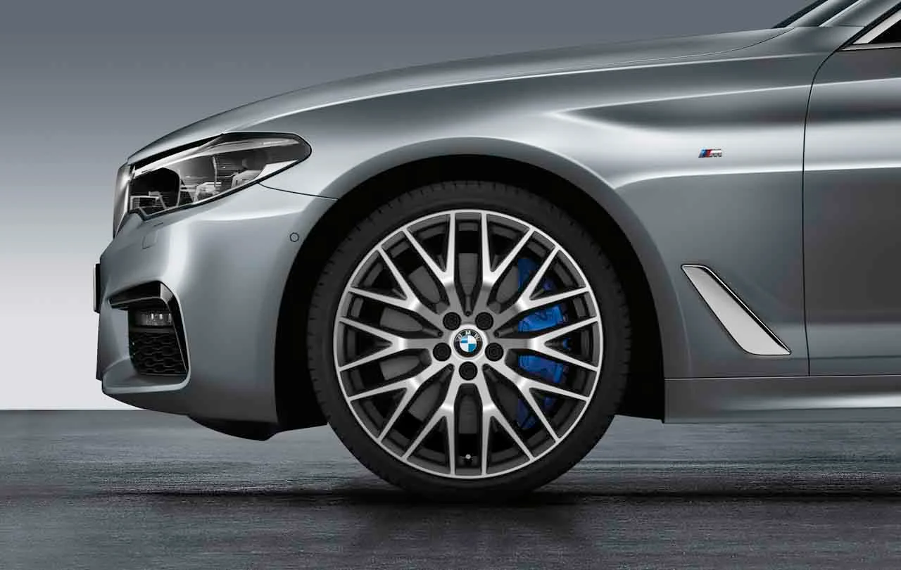 BMW Sommerkompletträder Kreuzspeiche 636 bicolor (orbitgrey / glanzgedreht) 20 Zoll RDCi 5er G30 G31 Goodyear (Mischbereifung)