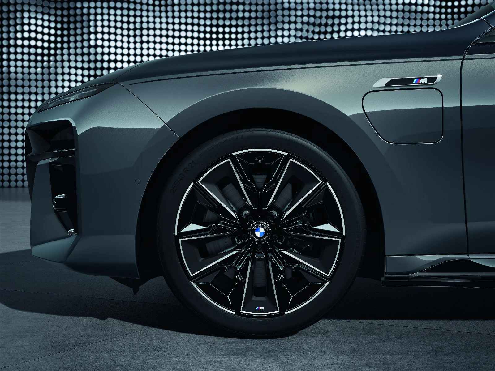 BMW Alufelge M Aerodynamik 909 bicolor (schwarz II/hochglanzpoliert) 10,5Jx21 ET44 7er G70