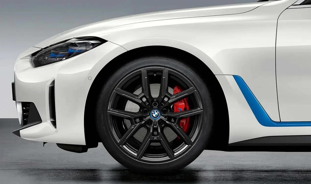 BMW Sommerkompletträder M Y-Speiche 859 jetblack uni 19 Zoll RDCi 4er i4 G26 Michelin (Mischbereifung)