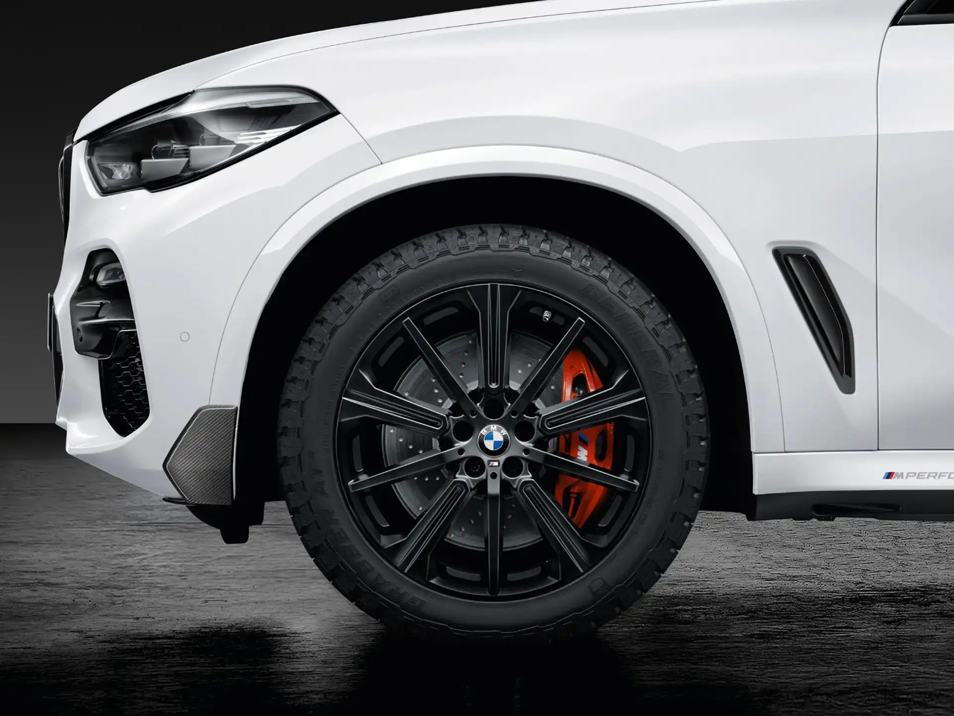 BMW Winterkompletträder M Performance Sternspeiche 748M jet black matt 20 Zoll RDCi X5 G05 LCI X6 G06 LCI Pirelli
