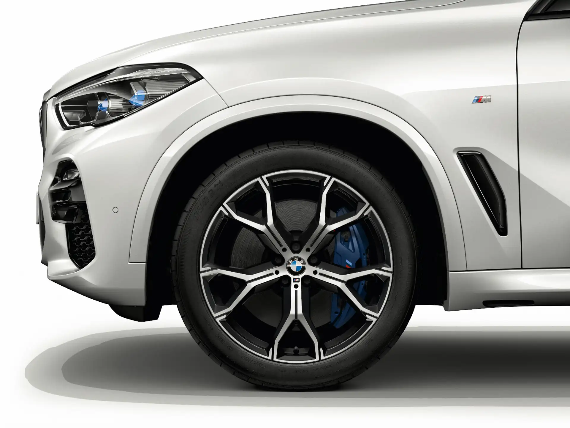BMW Winterkompletträder M Y-Speiche 741M bicolor (orbit grey/hochglanzpoliert) 21 Zoll RDCi X5 G05 LCI X6 G06 LCI Pirelli (Mischbereifung)