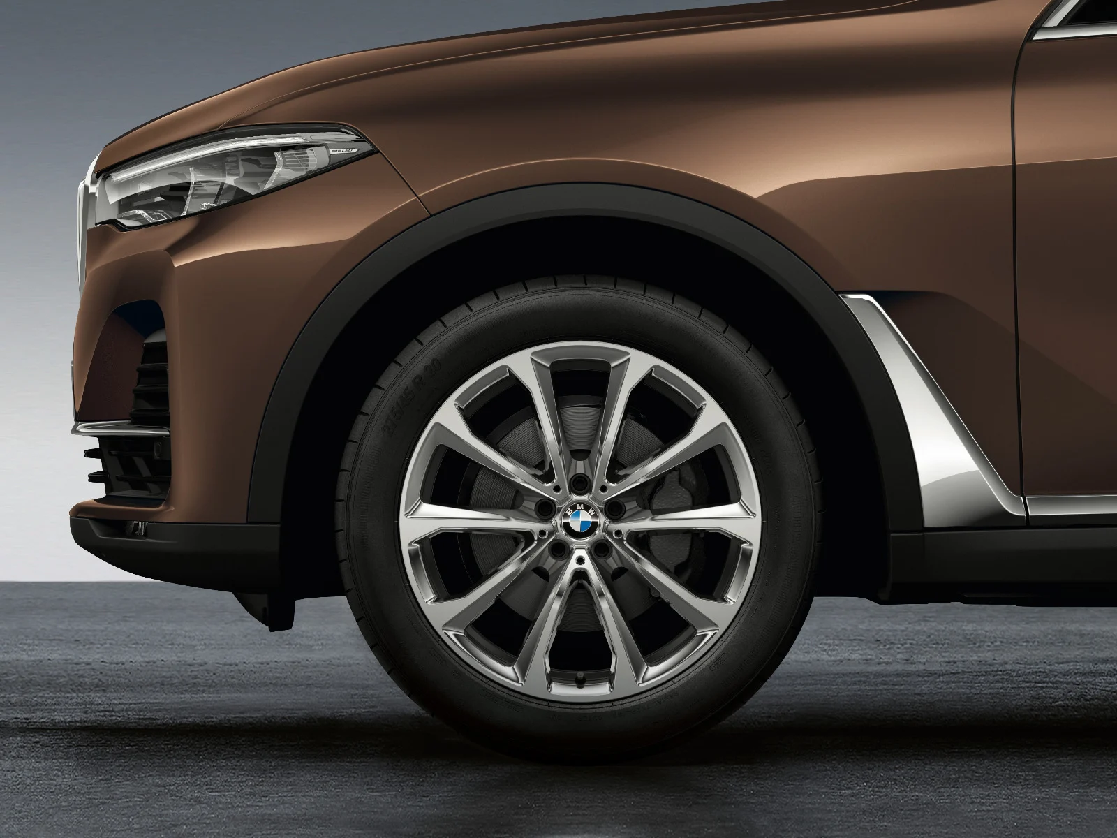 BMW Winterkompletträder V-Speiche 750 reflex silver 20 Zoll RDCi X7 G07 LCI Continental