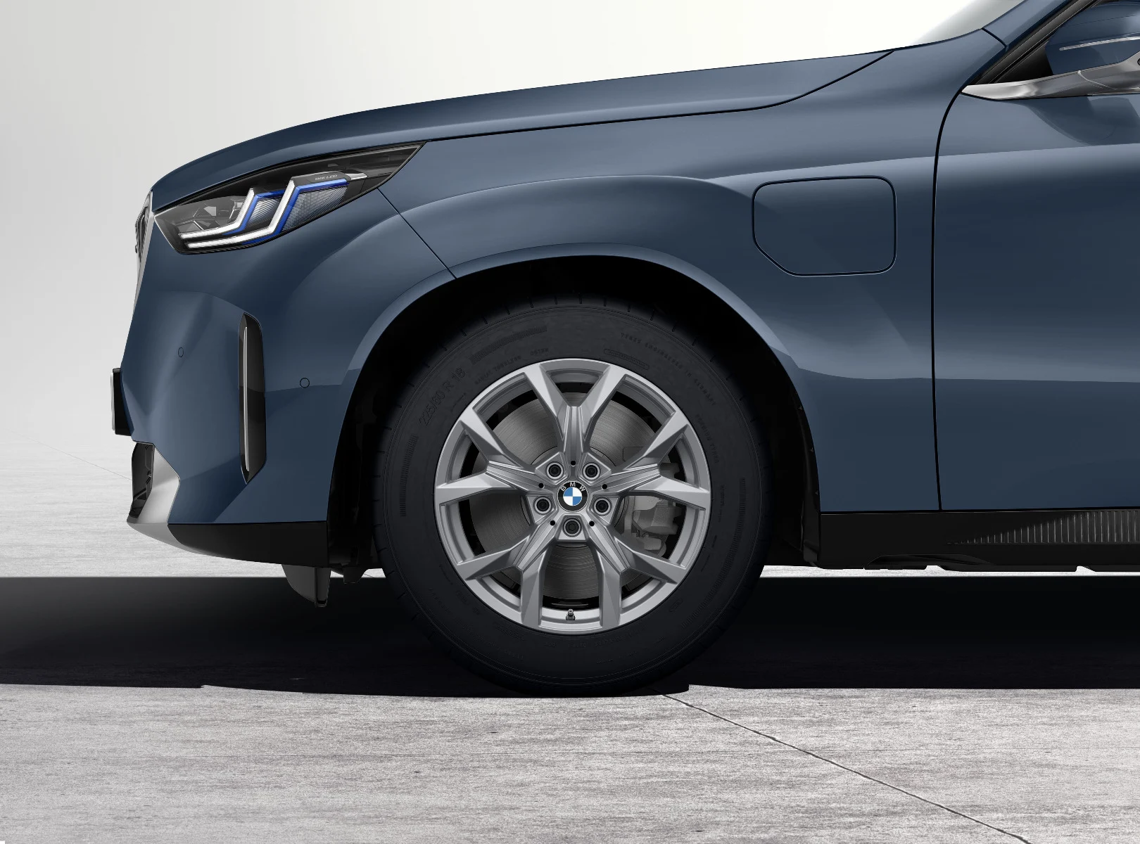 BMW Winterkompletträder Y-Speiche 921 refined silver 18 Zoll RDCi X3 G45