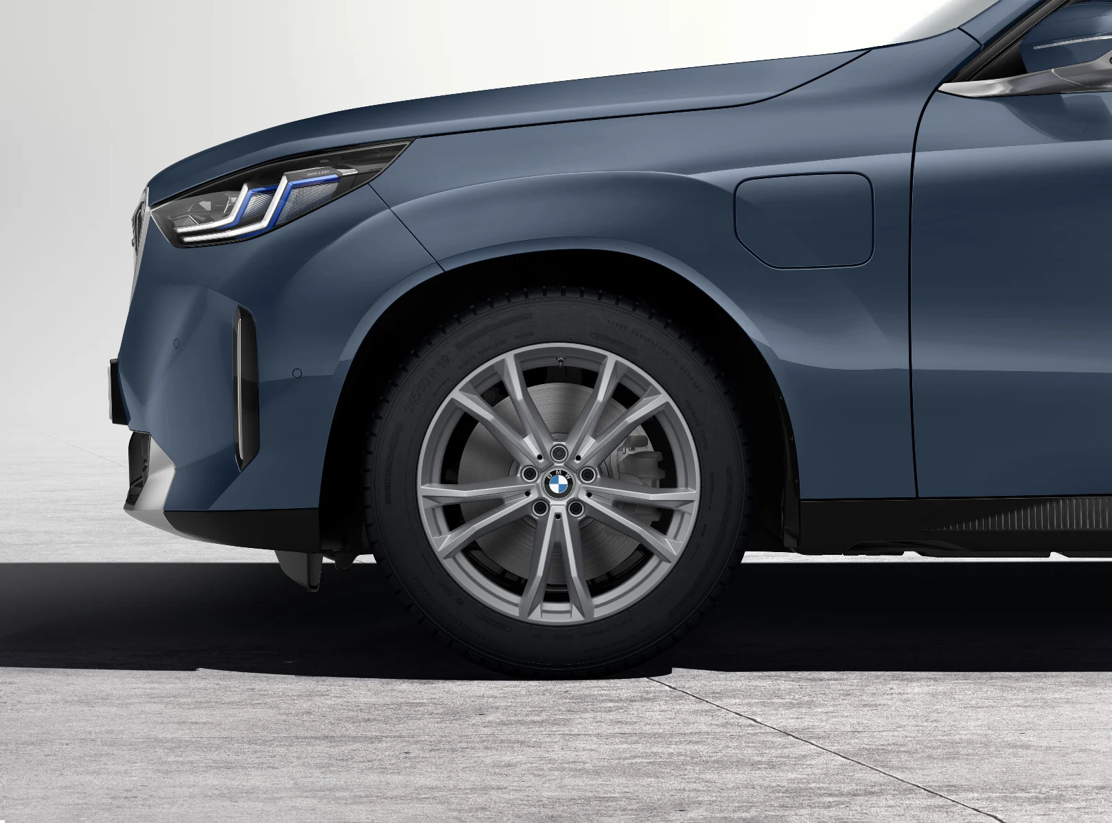BMW Winterkompletträder Doppelspeiche 903 refined silver 19 Zoll RDCi X3 G45