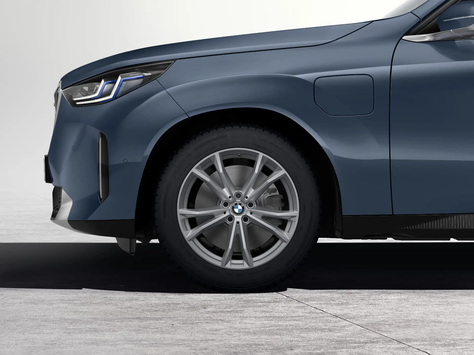 BMW Winterkompletträder Doppelspeiche 903 refined silver 19 Zoll RDCi X3 G45