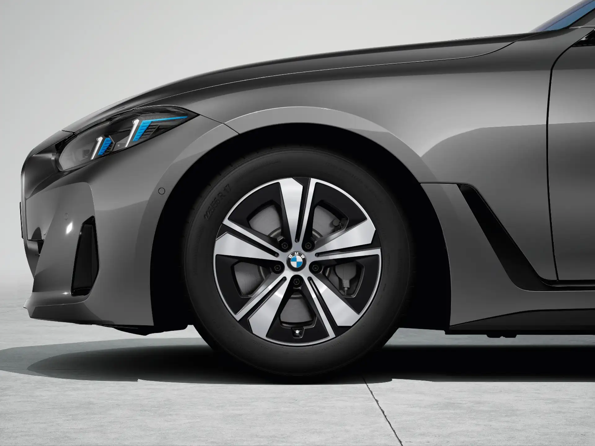 BMW Winterkompletträder Aerodynamic 852 midnight grey 17 Zoll RDCi 4er i4 G26
