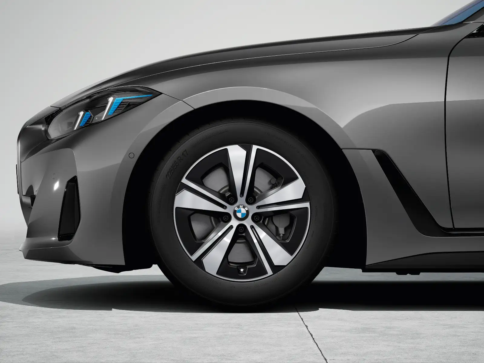 BMW Winterkompletträder Aerodynamic 852 midnight grey 17 Zoll RDC