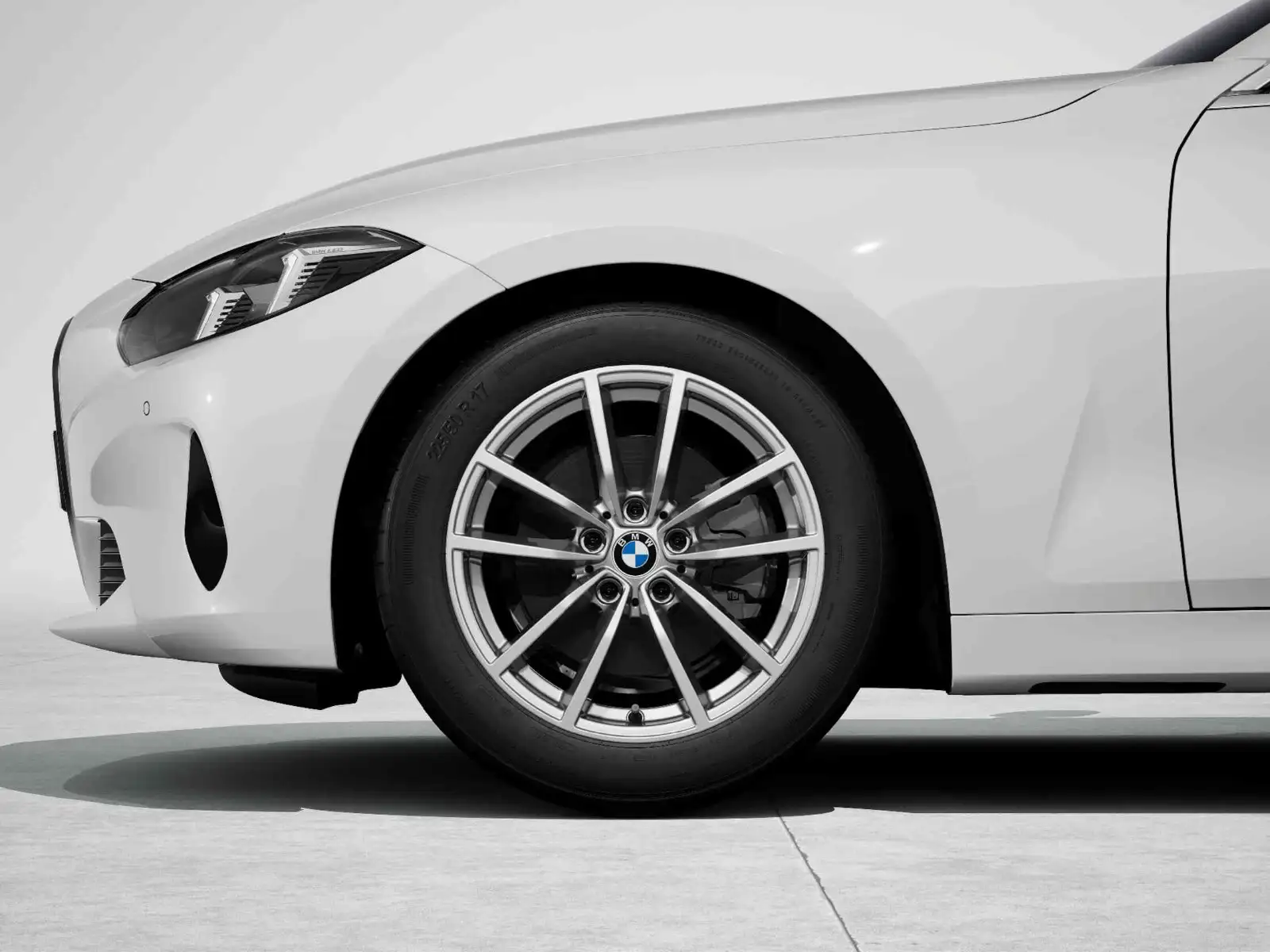 BMW Winterkompletträder V-Speiche 778 reflexsilber 17 Zoll RDCi B
