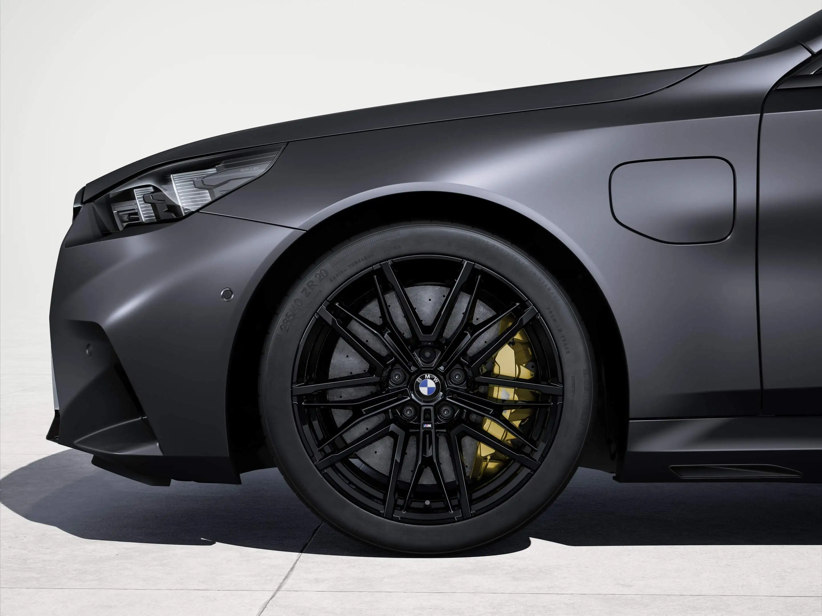 BMW Winterkompletträder M Doppelspeiche 951M jet black uni 20 Zol