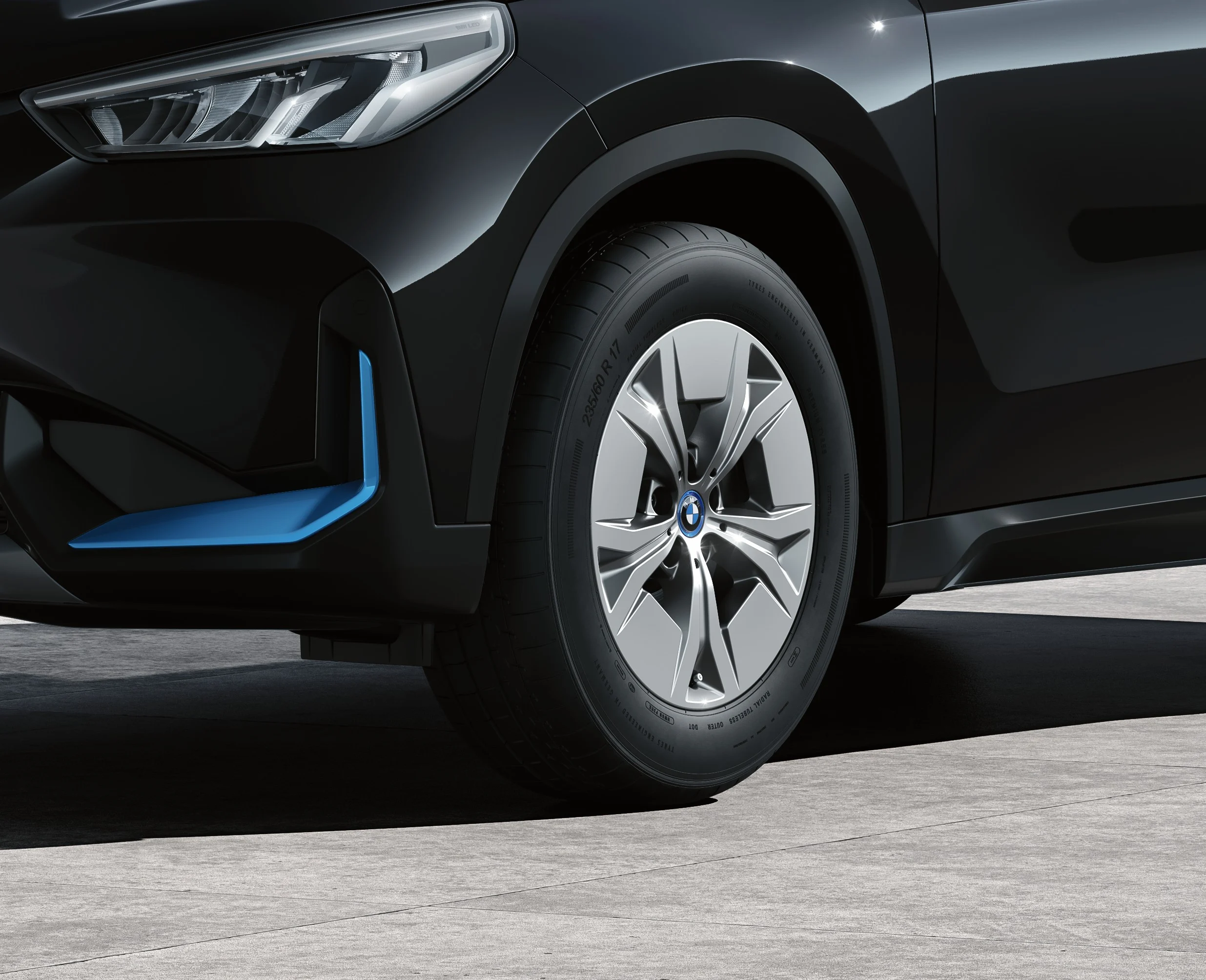 BMW Winterkompletträder Sternspeiche 864 lightning grey 17 Zoll RDCi X1 U11 X2 U10 Pirelli