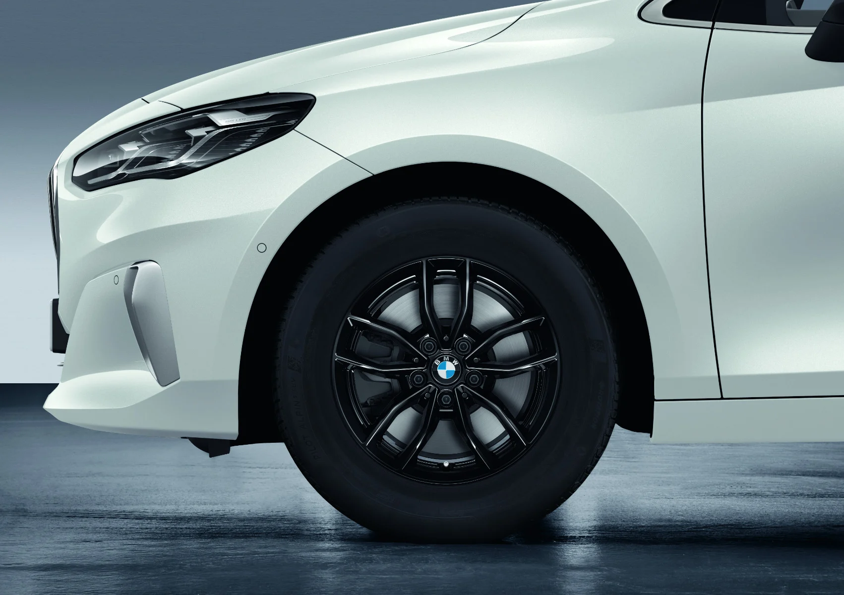 BMW Alufelge Doppelspeiche 840 jet black uni 7Jx16 ET 41 2er U06
