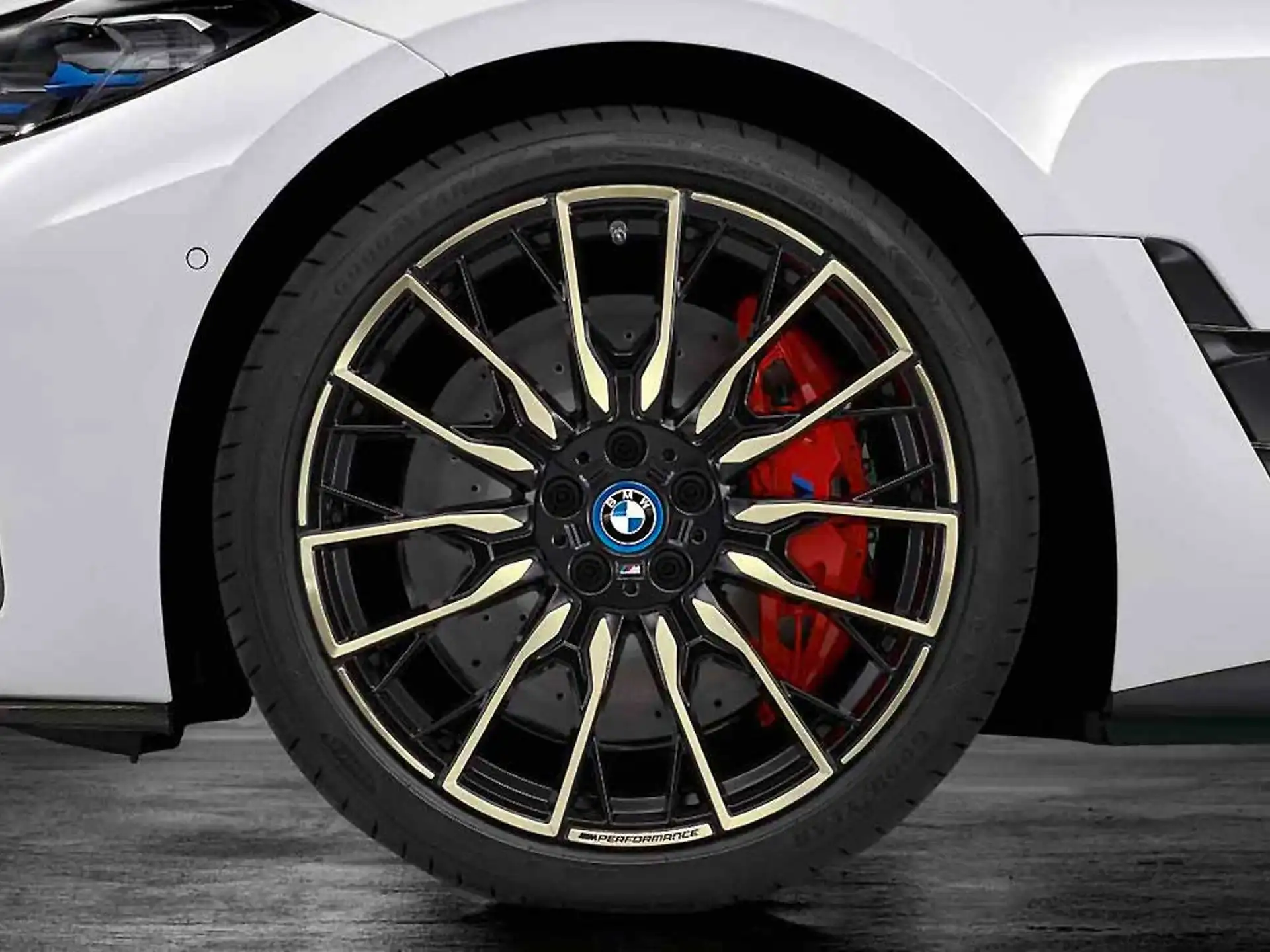 BMW Alufelge M Performance Doppelspeiche 868 bicolor (jet black uni / night gold) 8,5J x 20 ET 35 Vorderachse 4er i4 G26