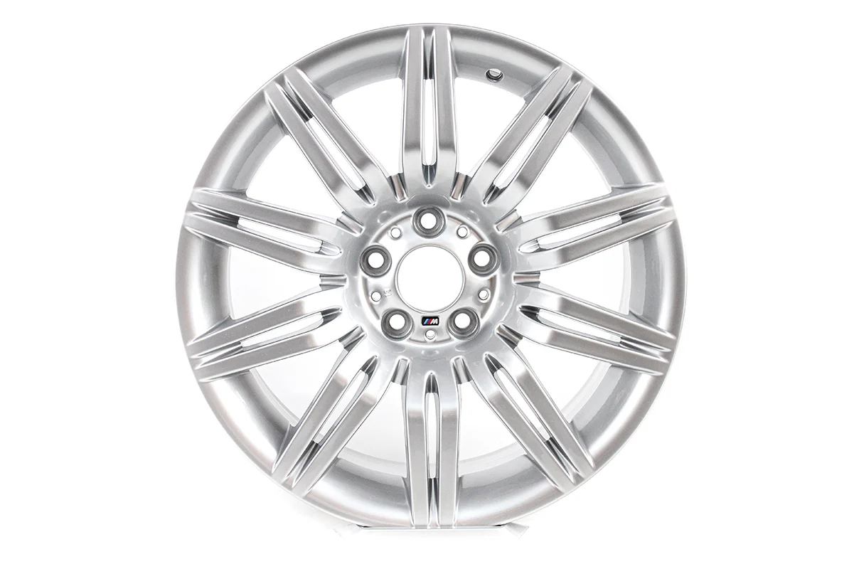 BMW Alufelge M Doppelspeiche 172 silber 9,5Jx19 ET32 5er E60 Hinterachse