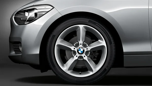 BMW Alufelge Sternspeiche 382 silber/glanzgedreht 7,5Jx17 ET43 1er F20/F21 2er F22/F23