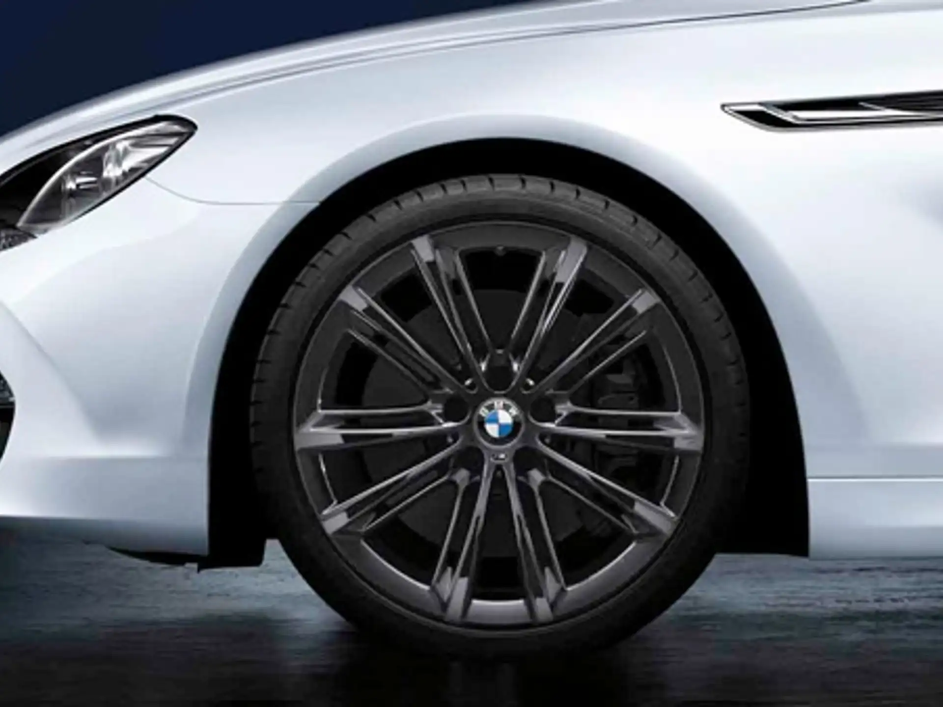 BMW Alufelge M V-Speiche 464 20 Zoll liquid black