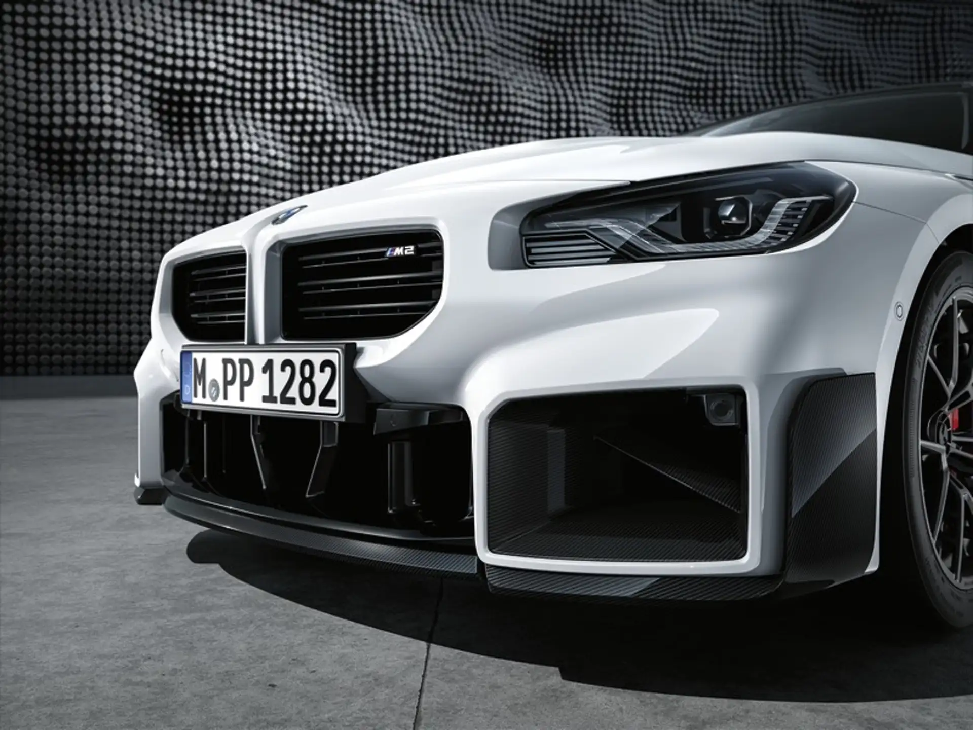 BMW M Performance Lufteinlassblende Carbon links M2 G87