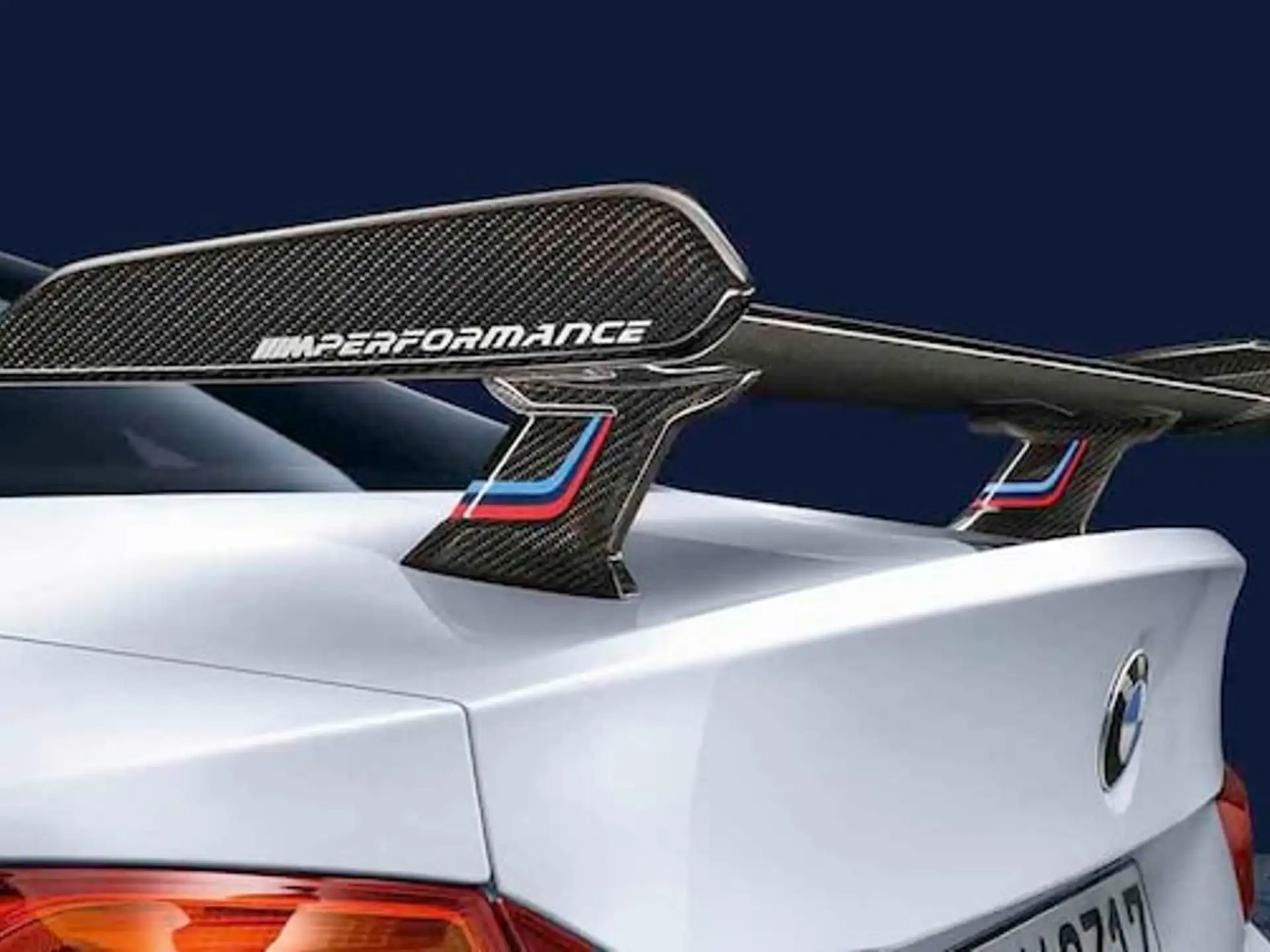 BMW M Performance Heckspoiler Carbon durchströmt farbig M2 F87 M3 F80 M4 F82/83