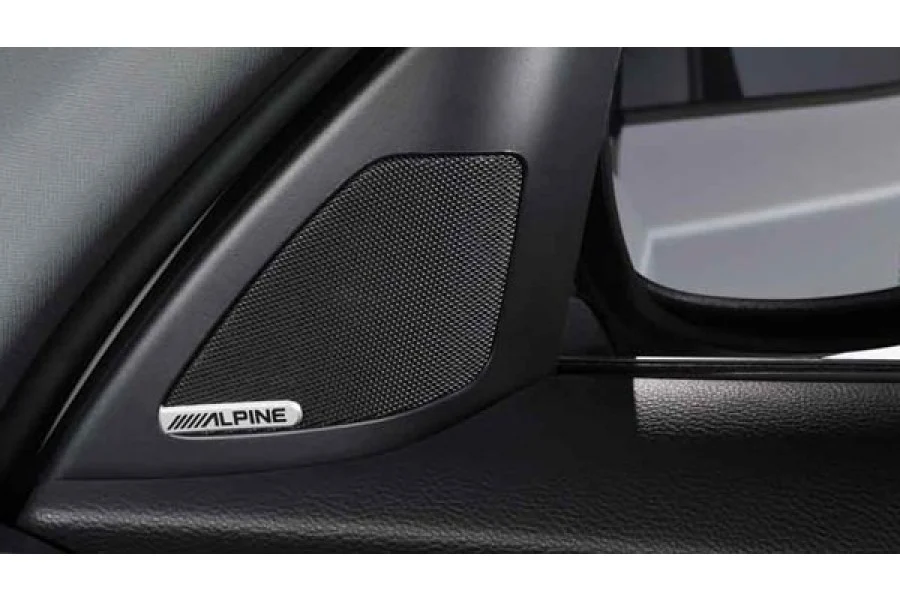 BMW Nachrüstung HiFi System Alpine -Eckblende innen links 1er F21