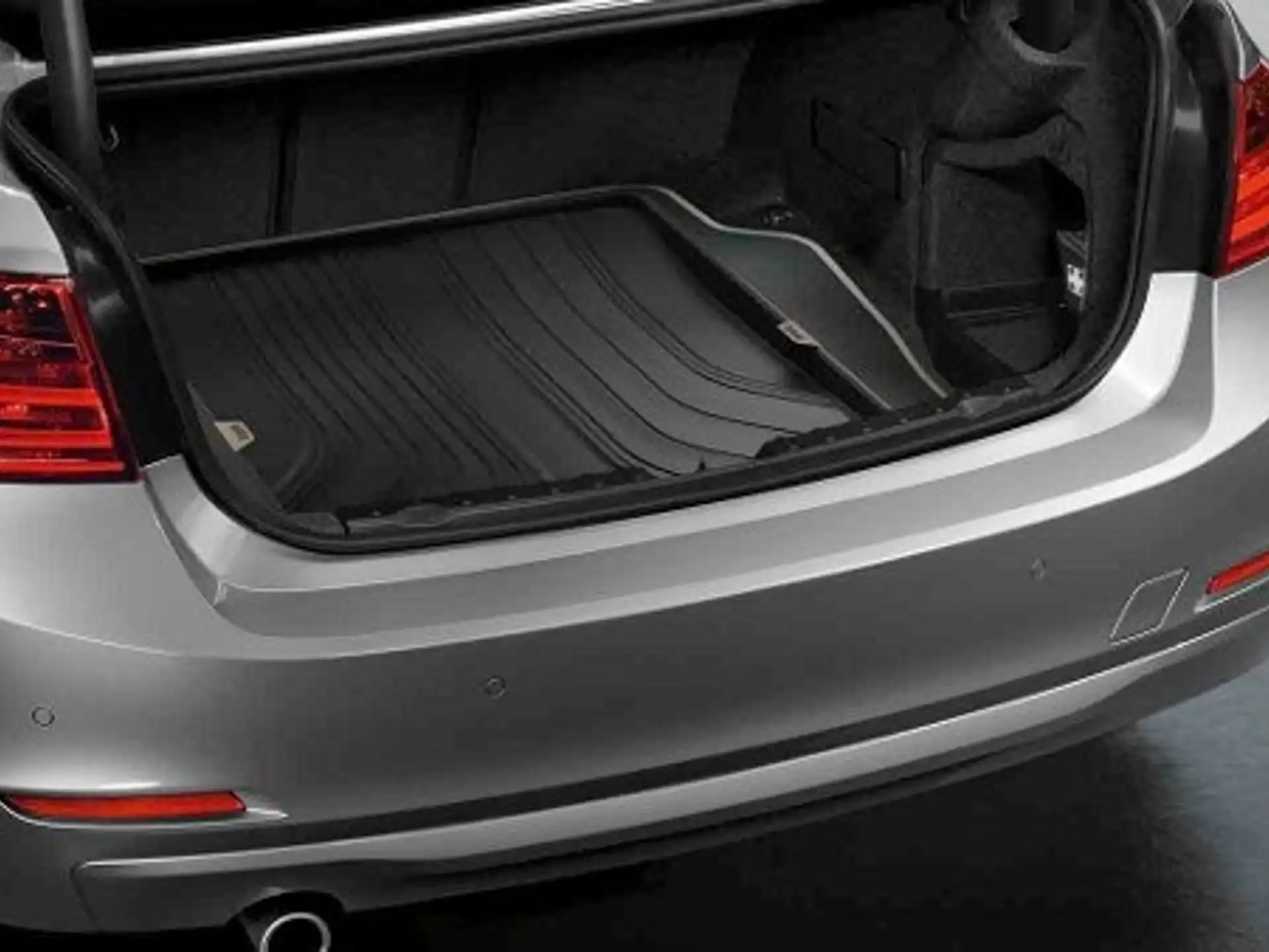 BMW Gepäckraumformmatte