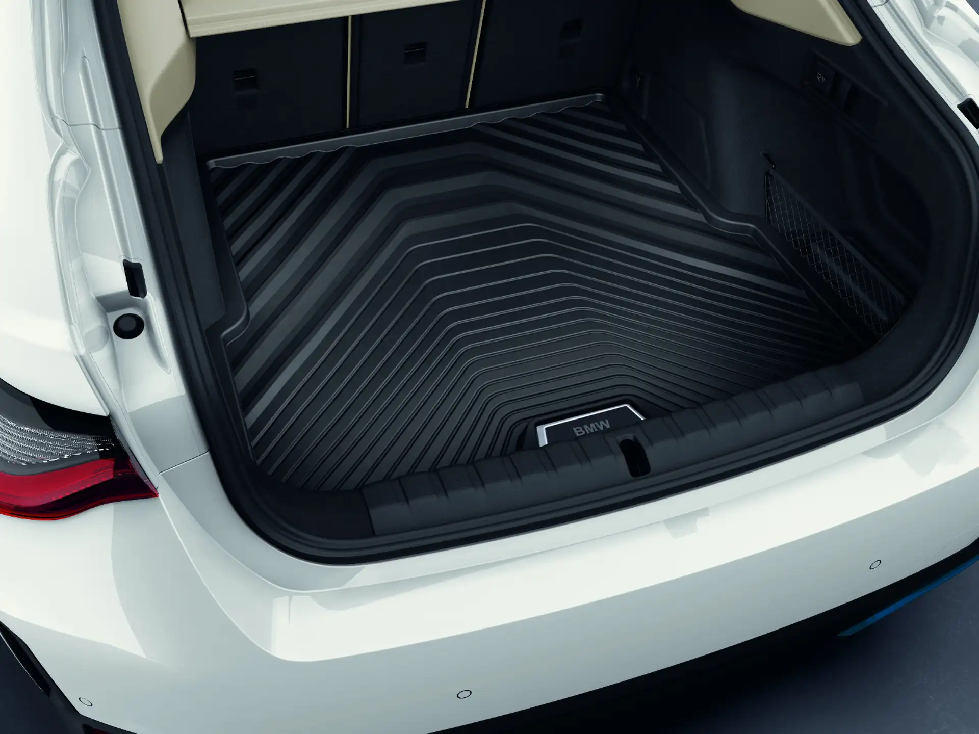 BMW Gepäckraumformmatte i4 G26E