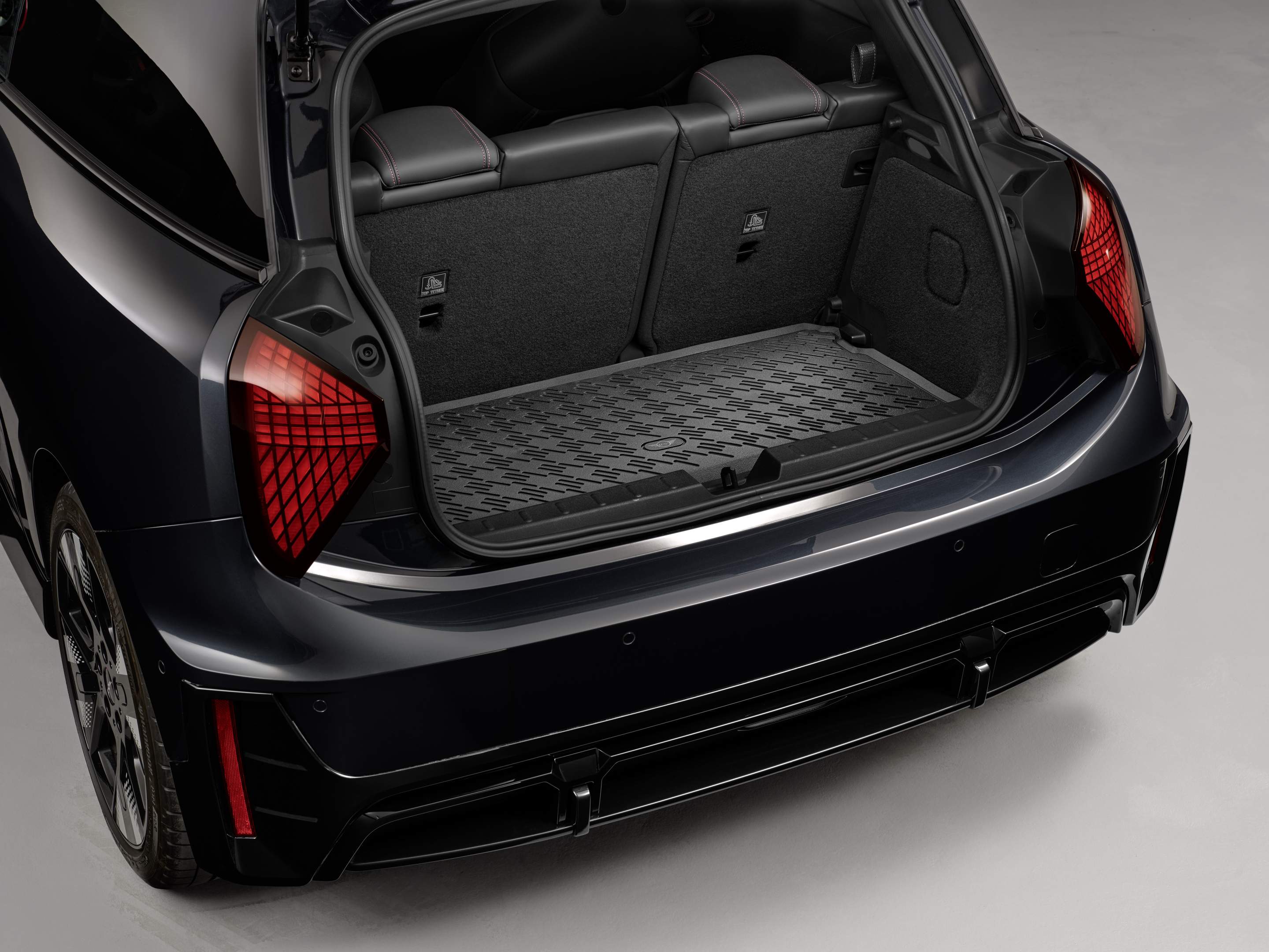 MINI Gepäckraumformmatte J01