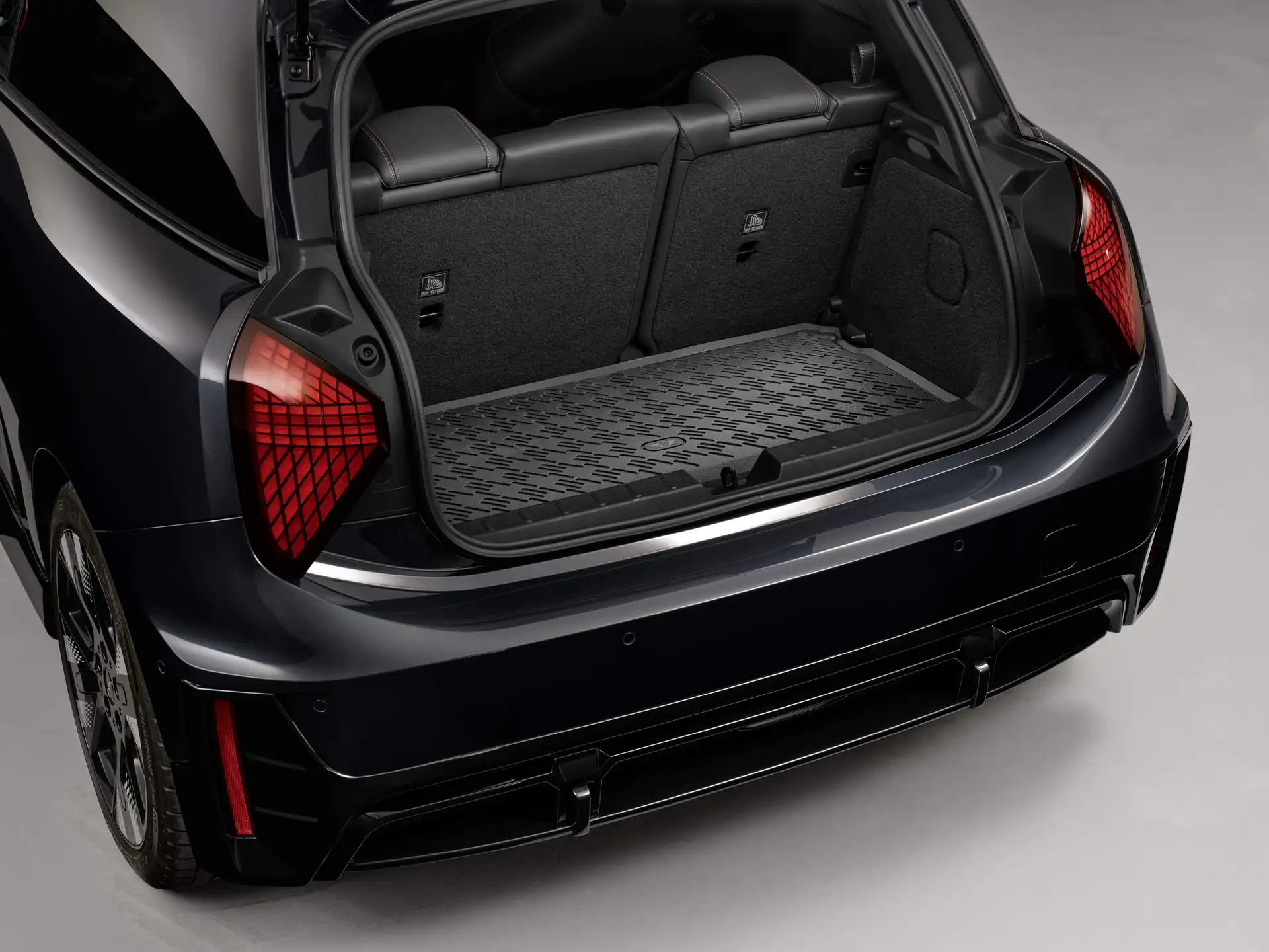 MINI Gepäckraumformmatte J01