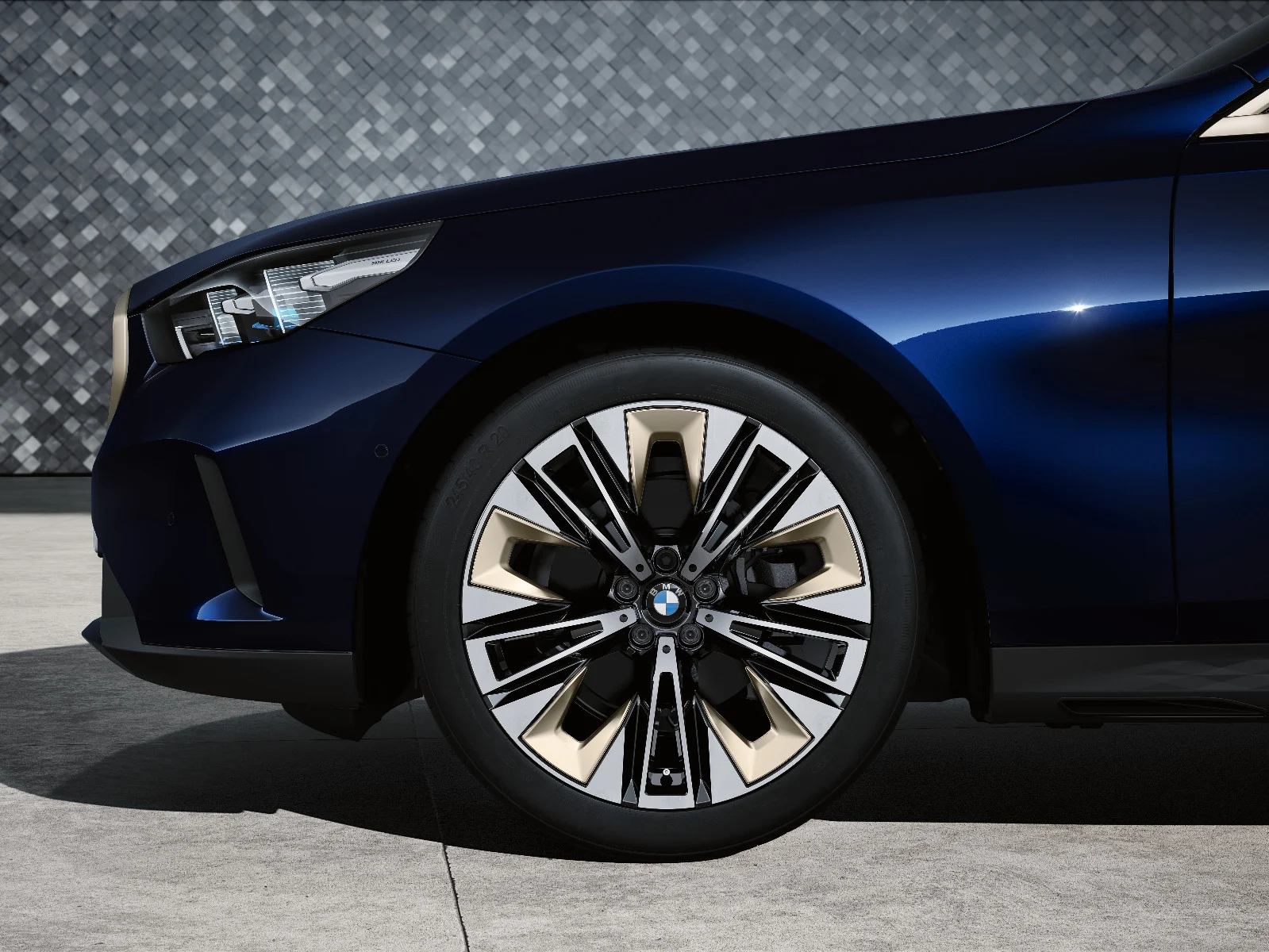 BMW Alufelge Aerodynamik 937 bicolor (jetblack uni/glanzgedreht) 10Jx20 ET46 5er G60 G61