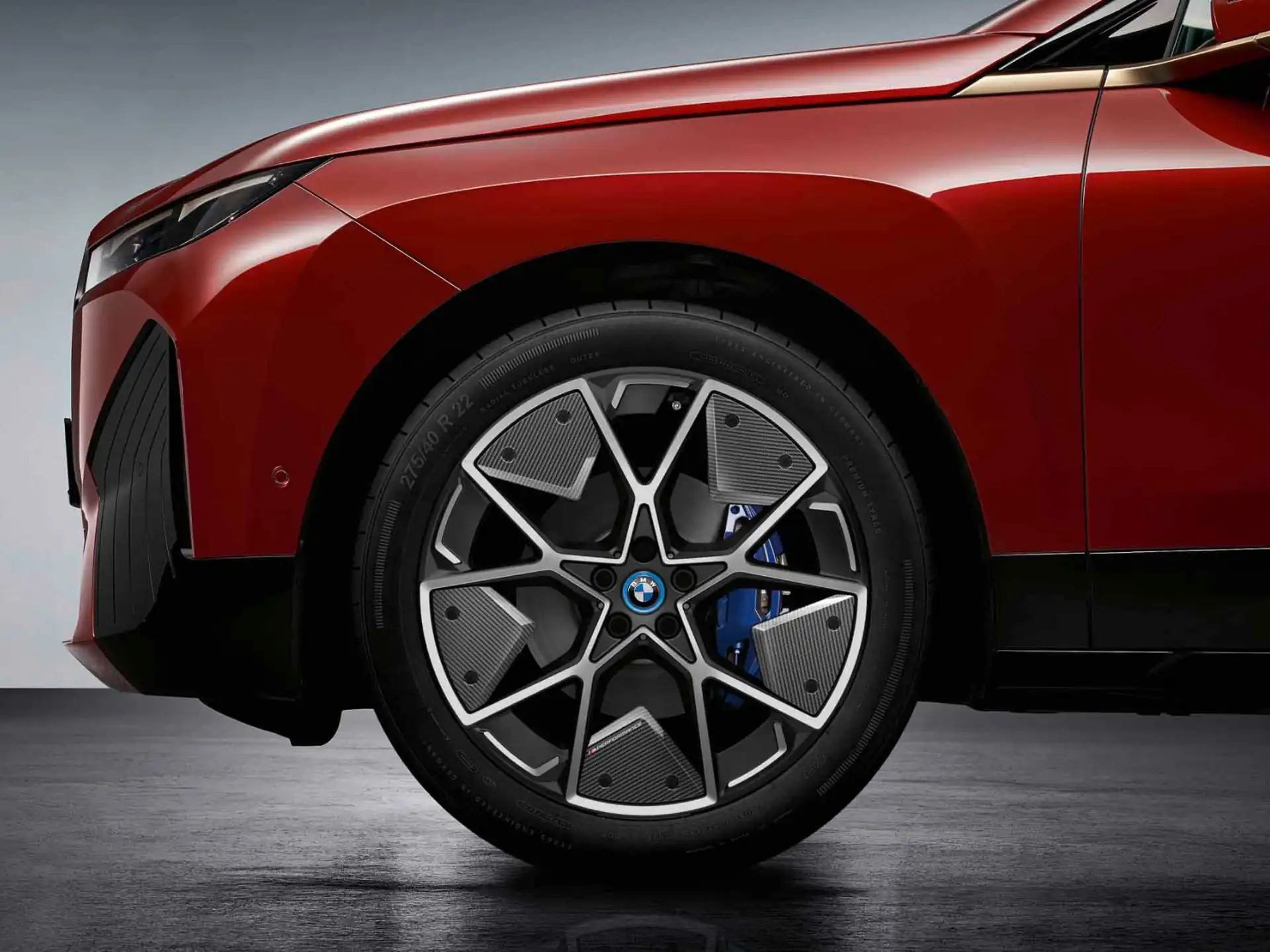 BMW Sommerkompletträder M Performance Aerodynamicrad Carbon 1022M bicolor (jetblack uni / glanzgefräst) 22 Zoll RDCi iX I20 Pirelli