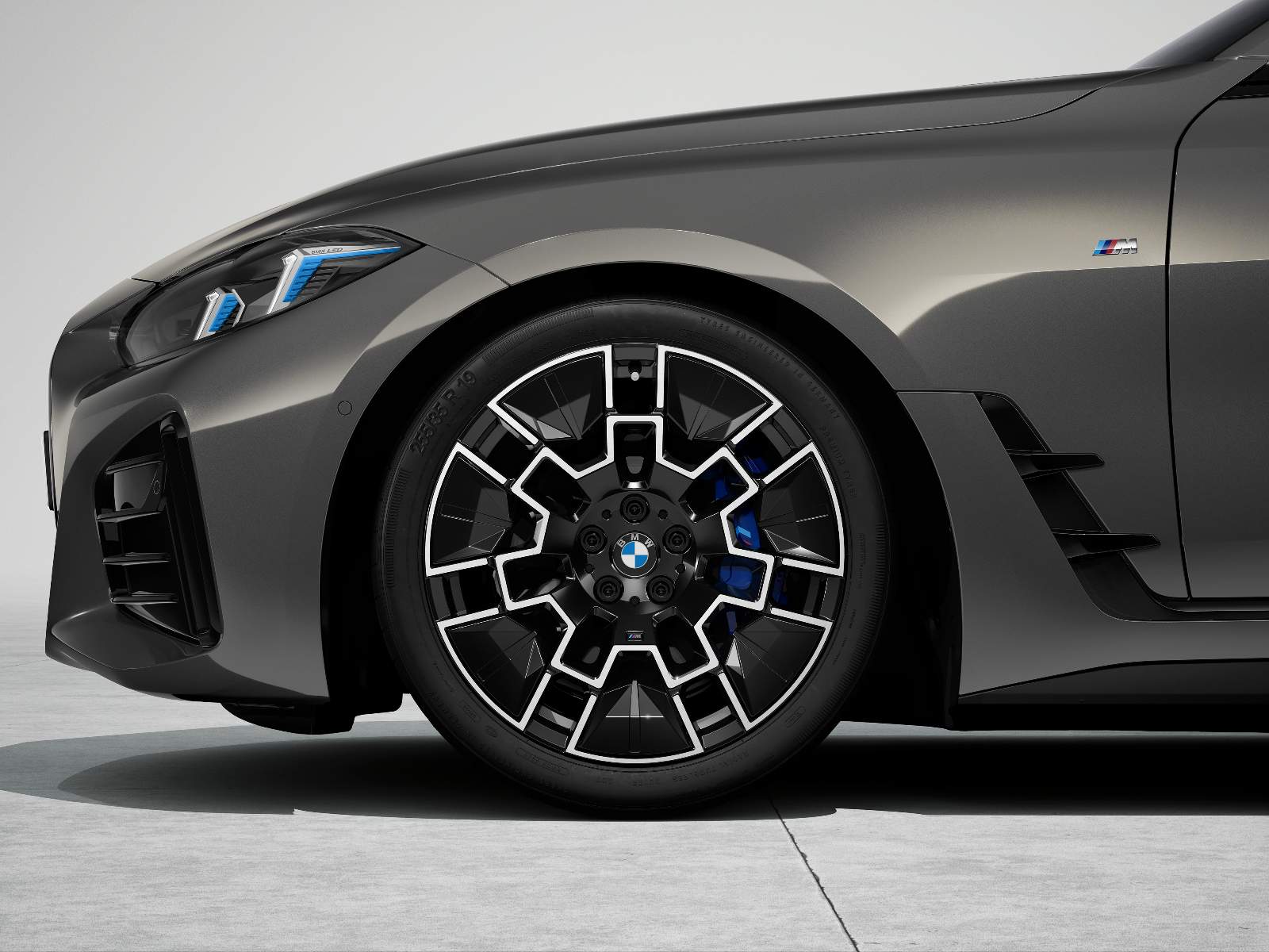 BMW Alufelge M Aerodynamik 996 bicolor (jet black uni/hochglanzpoliert) 9Jx19 ET42 4er G26 i4 G26
